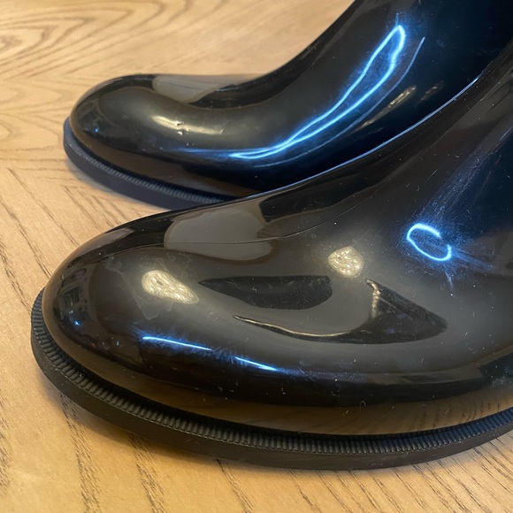 ❤️ Authentic Louis Vuitton Black Rain Boots - Picture 6 of 13
